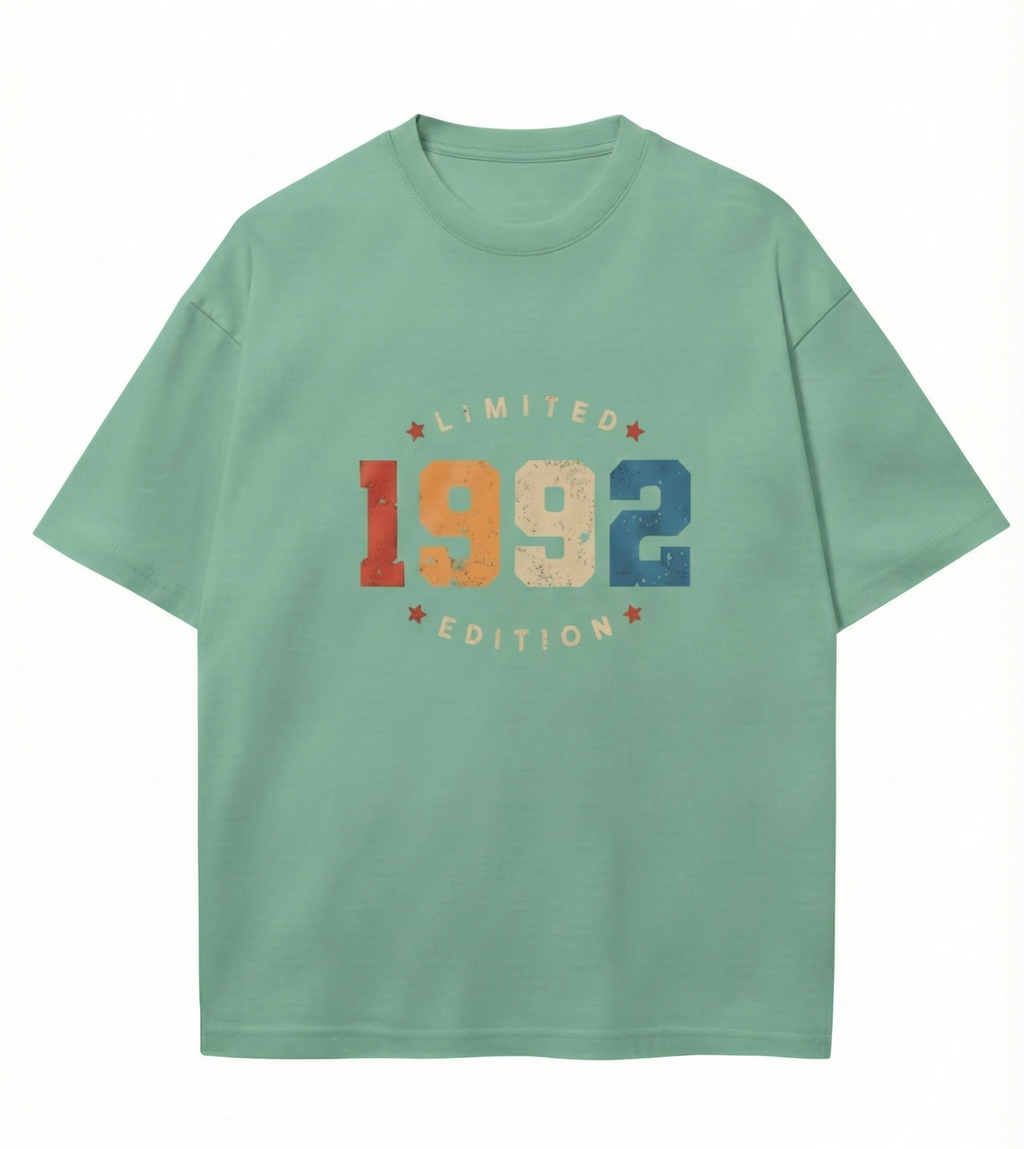 Limited Edition 1992 Vintage Birthday T-Shirt Retro 90s Gift for Men & Women Classic Fit